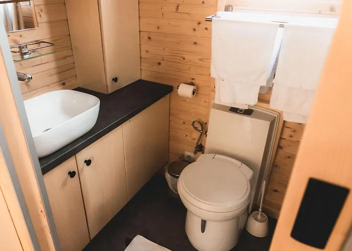 Paradise By Tiny Away Ferienhaus Bessé-sur-Braye